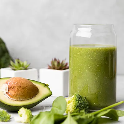 Receta de Smoothie Detox de Aguacate