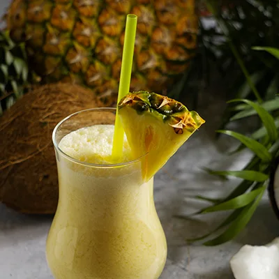 Receta de Smoothie de Piña y Cúrcuma